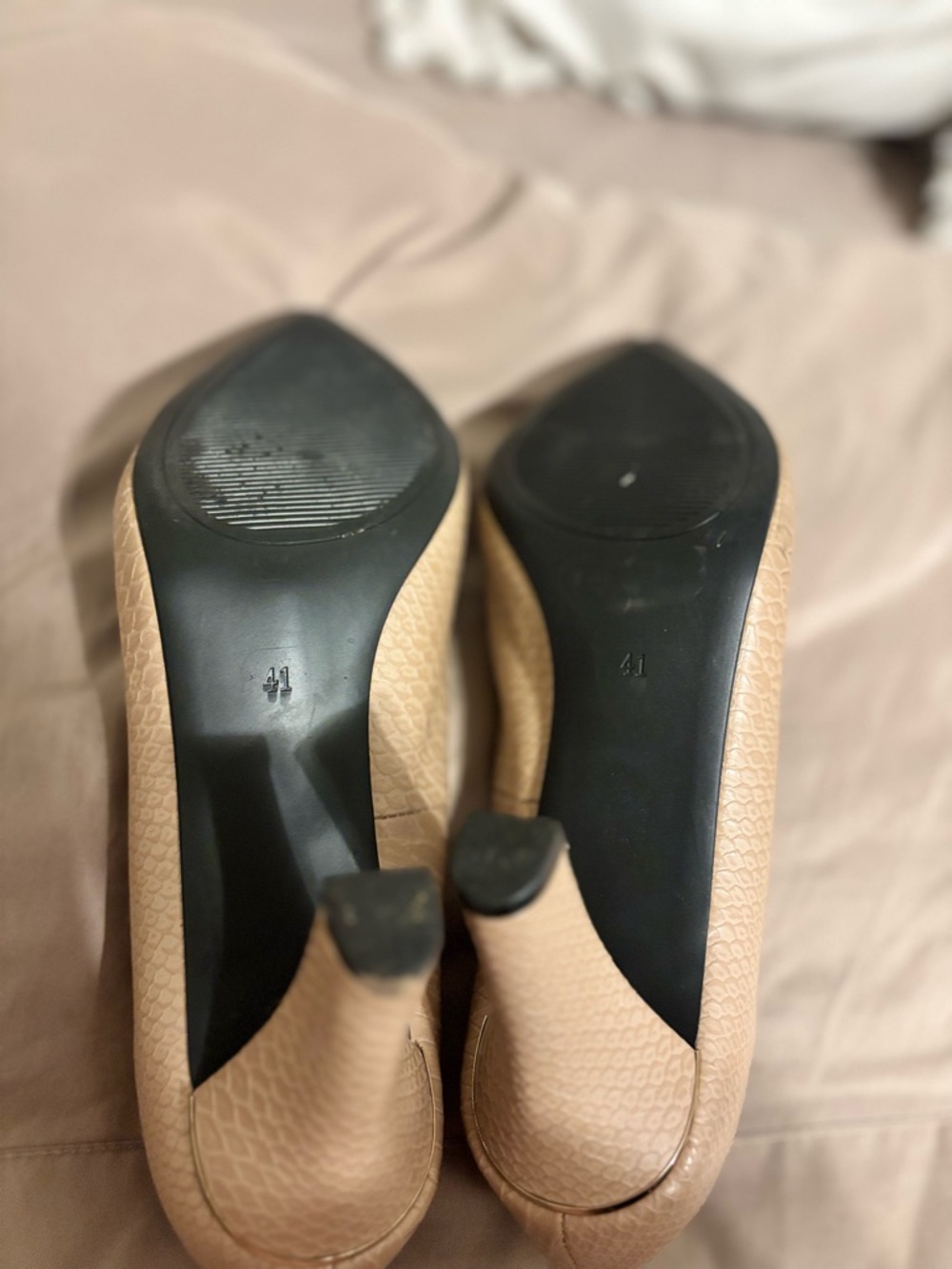 Pointed “Snakeskin” Heels - Picture 5 of 5